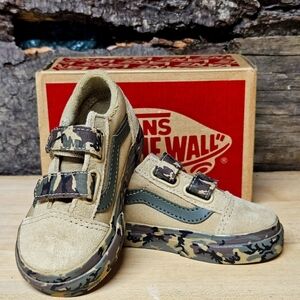 Vans Kids Sneakers in Tan and Green Camo